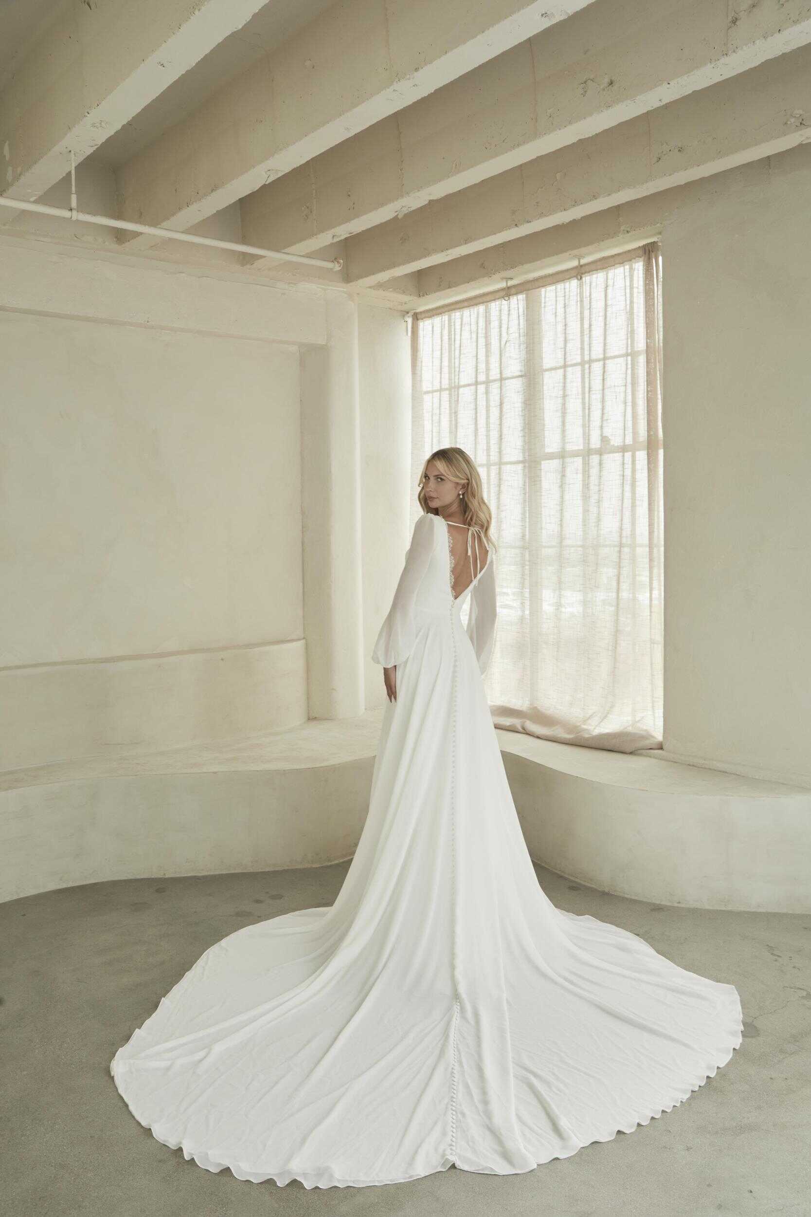 Romeo Serene by Madi Lane Romeo SR2515 ivory wedding dress, view 4
